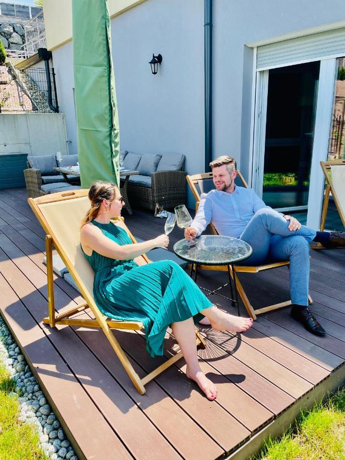 Gaestetraum Mit Wunderschoenem Ausblick Und Garten Lejlighed Muhldorf Bei Feldbach Eksteriør billede
