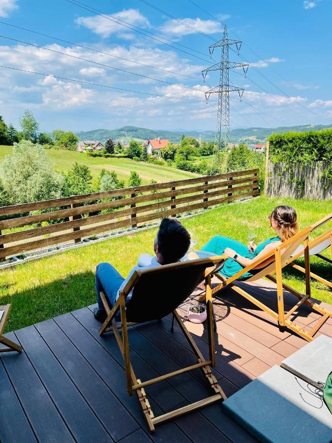 Gaestetraum Mit Wunderschoenem Ausblick Und Garten Lejlighed Muhldorf Bei Feldbach Eksteriør billede
