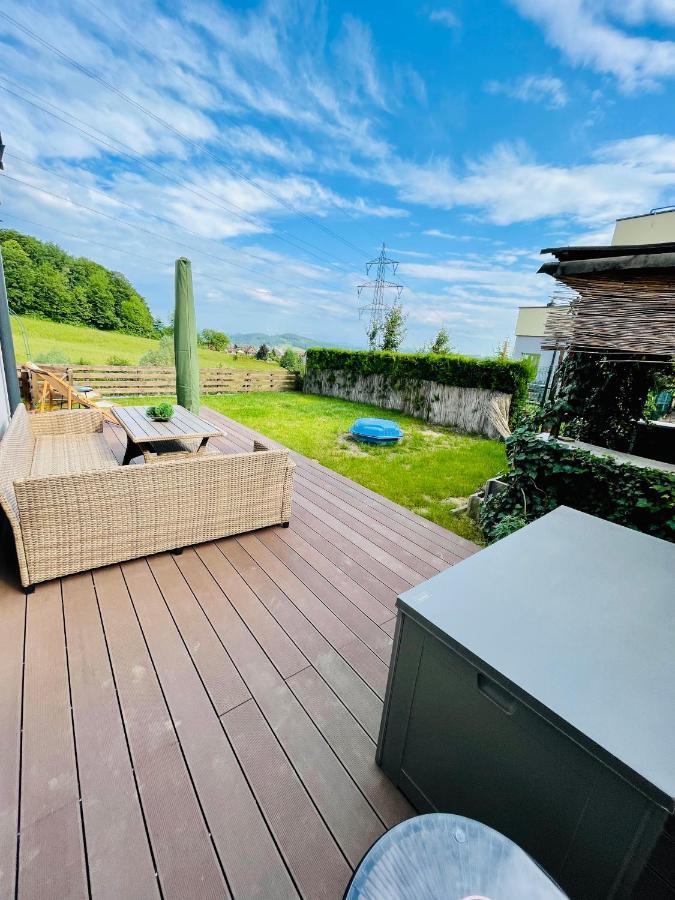 Gaestetraum Mit Wunderschoenem Ausblick Und Garten Lejlighed Muhldorf Bei Feldbach Eksteriør billede